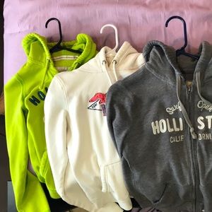 3 hollister hoodies